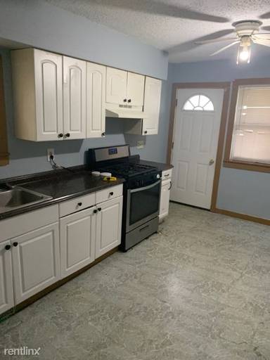 Main picture of 1130 Cutler St