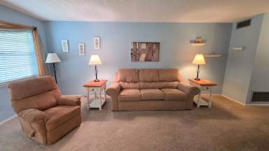 Main picture of 60 Woodland Dr