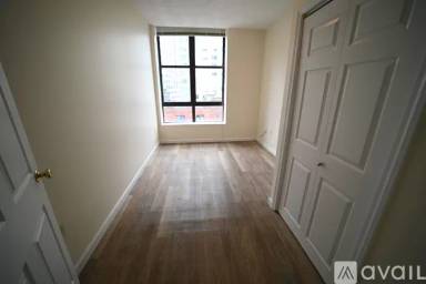 Main picture of 81 Essex St