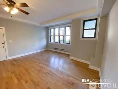 Main picture of 4737 N Hermitage Ave