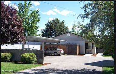 Main picture of 5013 W Clinton St