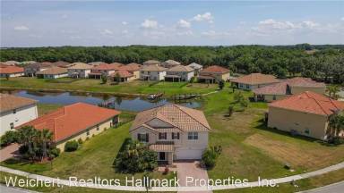 Main picture of 3894 Carrick Bend Dr