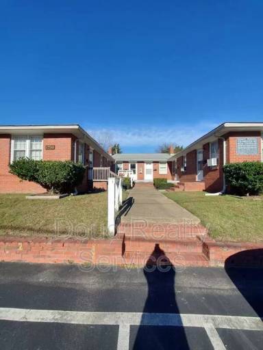 Main picture of 1710 Kingston Ave