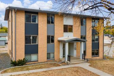 Main picture of 725 Fairview St