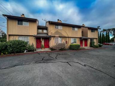 Main picture of 3111 D St NE