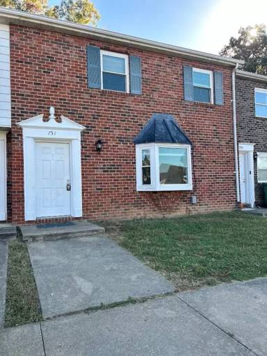 Main picture of 731 Anvil Rd