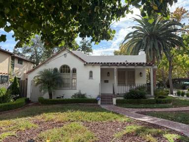 Main picture of 1202 Guinda St