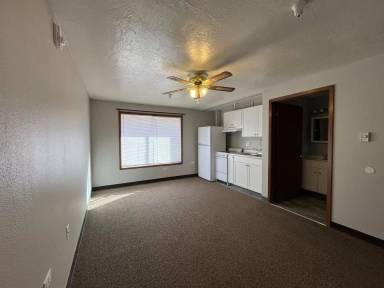 Main picture of 491 Caswell Ave W