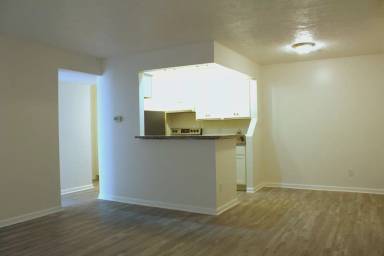 Main picture of 135 Haverford Ct
