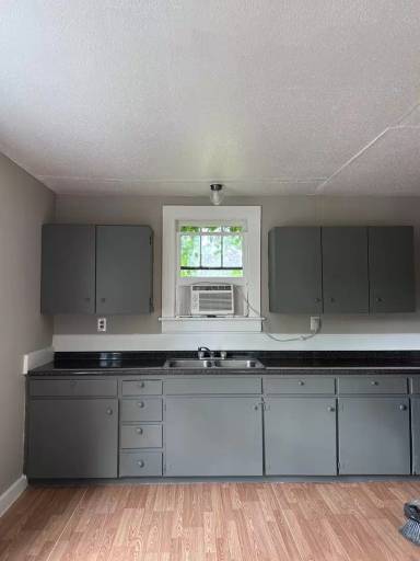 Main picture of 31 Crawley Ln