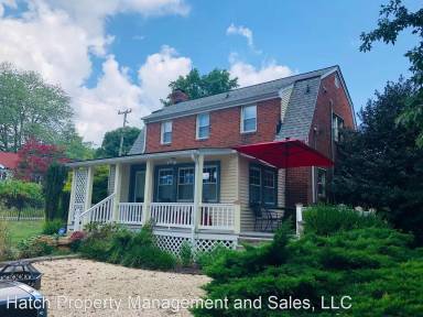 Main picture of 2831 Groveton St