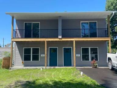 Main picture of 625 4th Ave SE