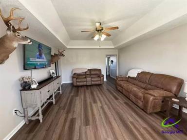 Main picture of 107 White Tail Ln