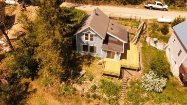 Main picture of 429 Bench St