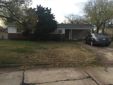 Main picture of 1408 NW Ozmun Ave