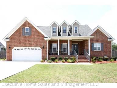 Main picture of 203 Maddux Dr