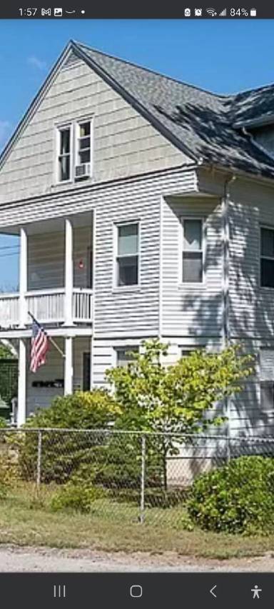 Main picture of 77 Saint Anthony St