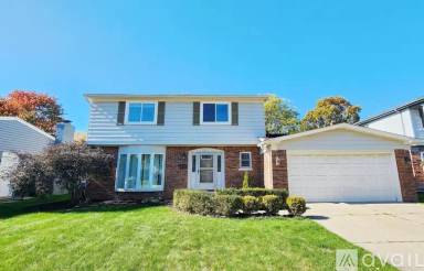 Main picture of 7363 Hillsboro Dr