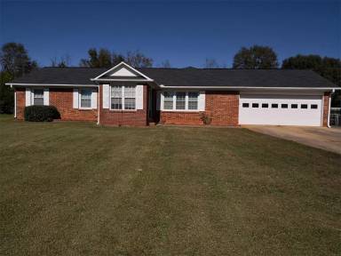 Main picture of 102 Elena Dr