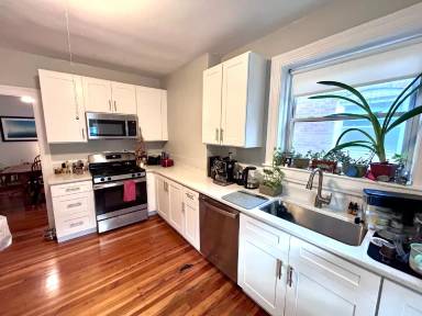 Main picture of 112 Winthrop Rd