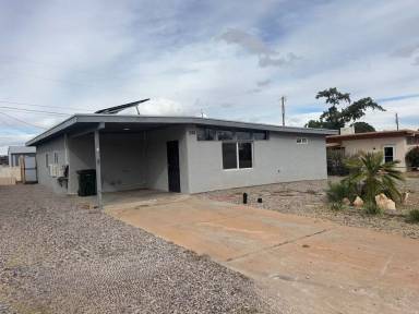 Main picture of 301 W Brown Dr