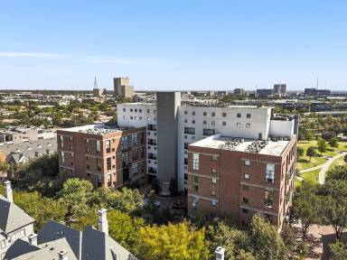 Main picture of 588 Condominiums