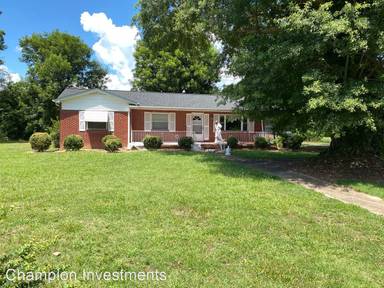 Main picture of 2614 Blacksburg Rd