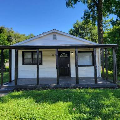 Main picture of 1534 Bacon St