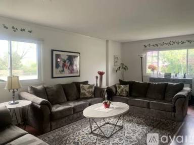Main picture of 336 Skokie Ct