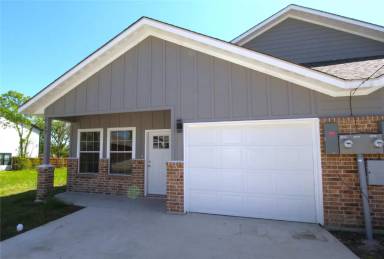 Main picture of 2109 Church St