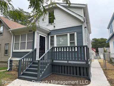 Main picture of 3230 N 42nd St