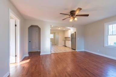 Main picture of 1833 S Kimbrough Ave