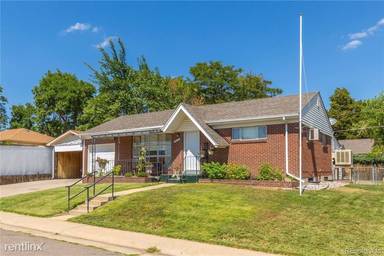 Main picture of 10763 Loren Ln