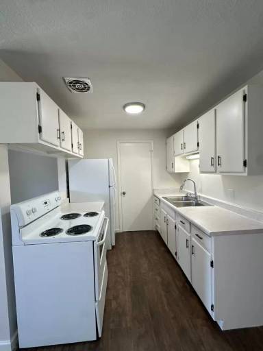 Main picture of 745 E Lazon Dr