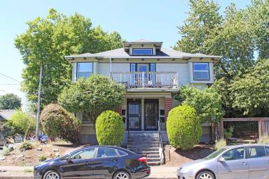 Main picture of 5005 N Kerby Ave