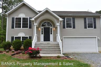 Main picture of 108 American Dr