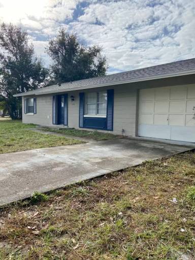 Main picture of 1312 Saxon Blvd