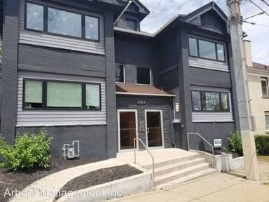 Main picture of 1500 Broadway Ave