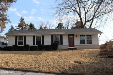 Main picture of 1521 Ridgeview Ct