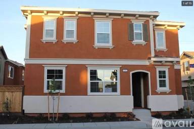 Main picture of 1352 S Sauvignon St