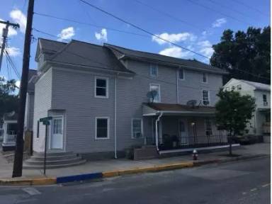 Main picture of 104 Church St