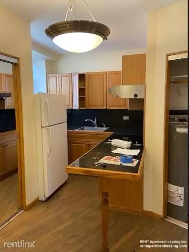 Main picture of 2148 W Cullom Ave