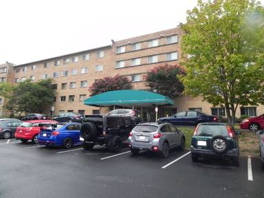 Main picture of Columbia Knoll Condominiums