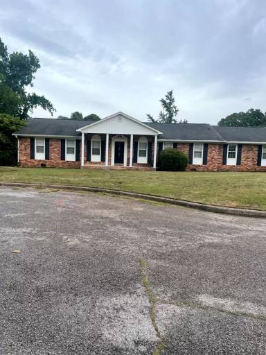 Main picture of 2703 Northwood Ct
