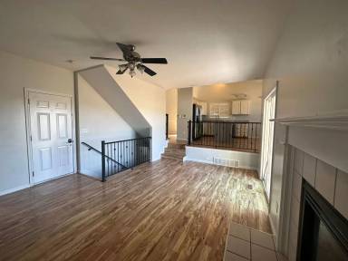 Main picture of 1424 S Pebblecreek Dr