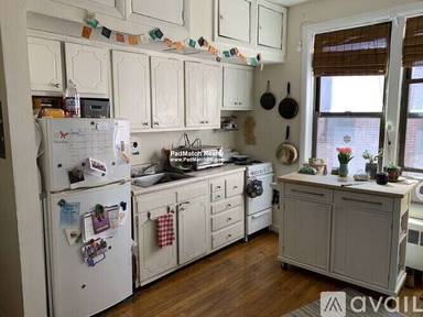 Main picture of 384 Commonwealth Ave