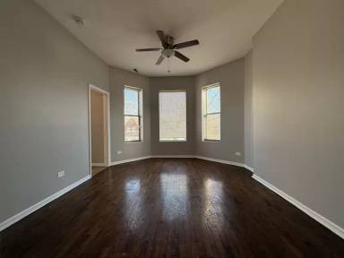 Main picture of 7314 S Kenwood Ave