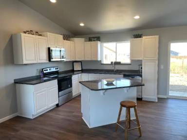 Main picture of 532 Scenic Loop