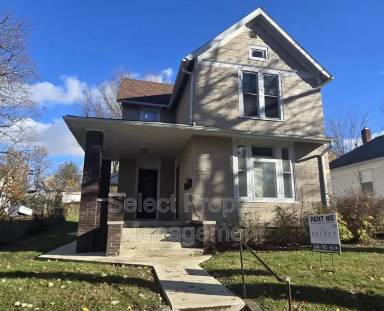 Main picture of 2625 Fox Ave