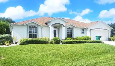 Main picture of 25173 Mercedes Dr